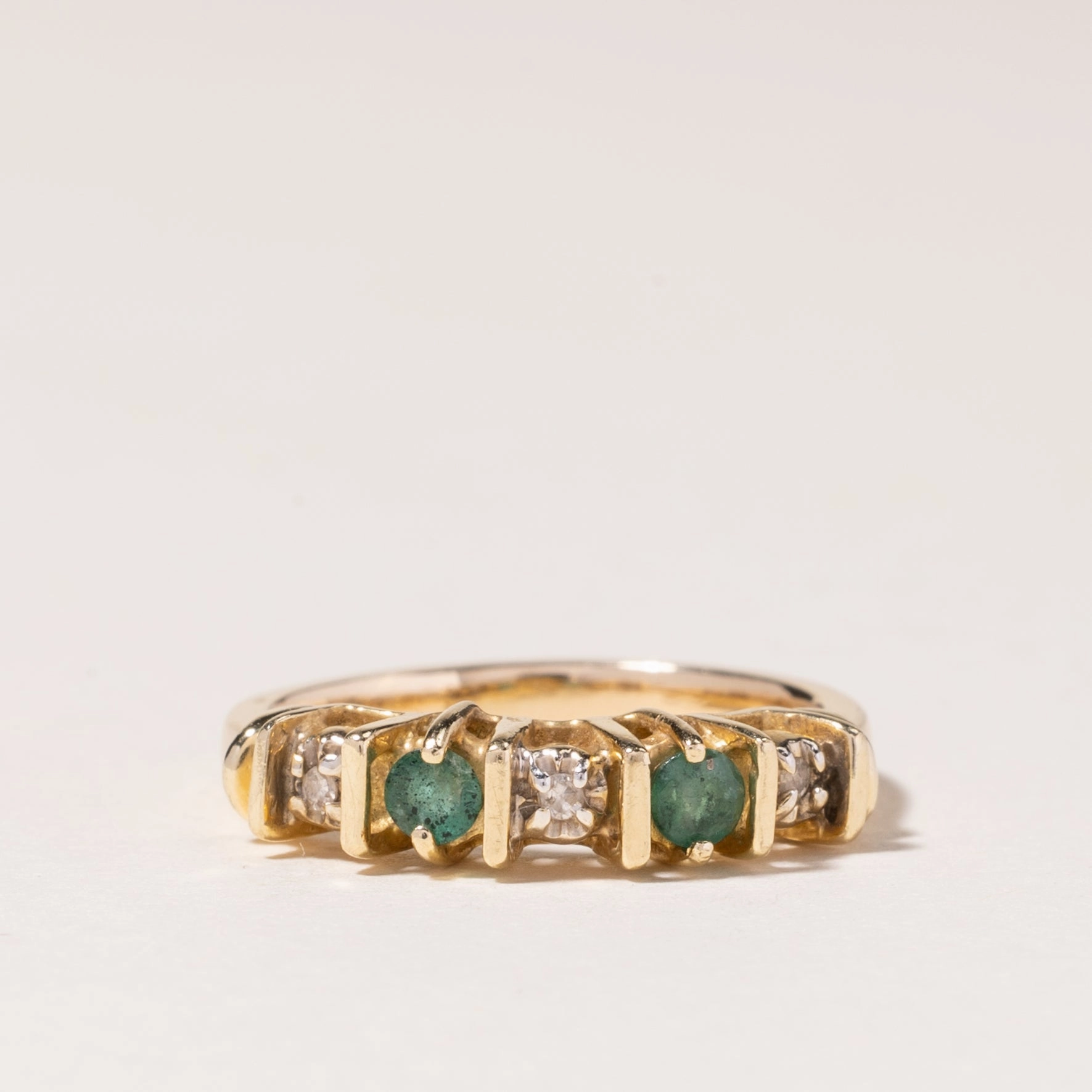14K Yellow Gold Emerald & Diamond Ring | 0.16ct, 0.02ctw | SZ 5 | Timeless Radiance Simple pieces