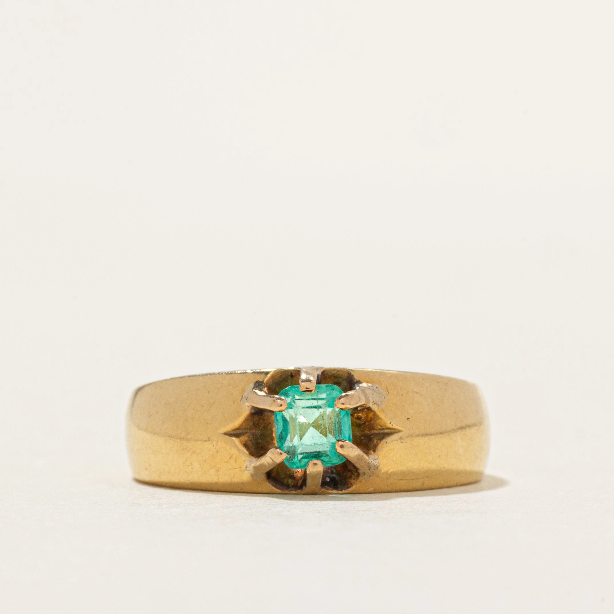 Style Match 18k Belcher Set Step Cut Emerald Ring | 0.32ct | SZ 5.5