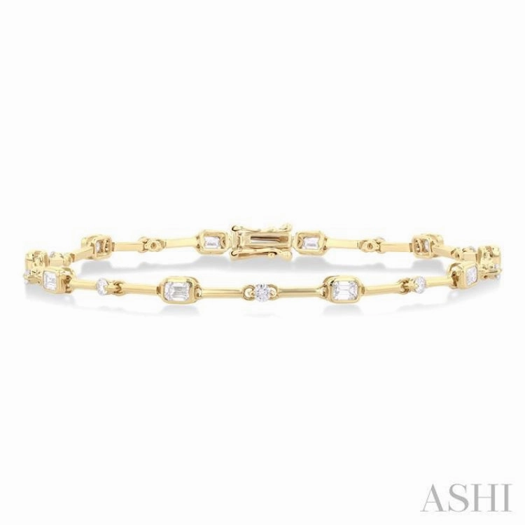 1 1/3 Ctw Bezel Set Emerald and Round Cut Diamond Bar Link Bracelet in 14K Yellow Gold Exemplary Option