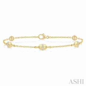Open-To-All Sight 1/6 Ctw Mariner Link Station Round Cut Diamond Bracelet in 14K Yellow Gold