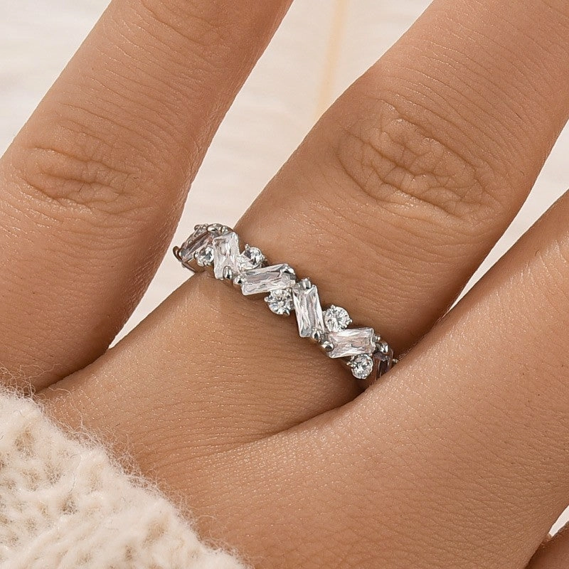 Elegant Pop 1.8Ct Half Round Cut & Emerald Cut Wedding Band In Sterling Silver