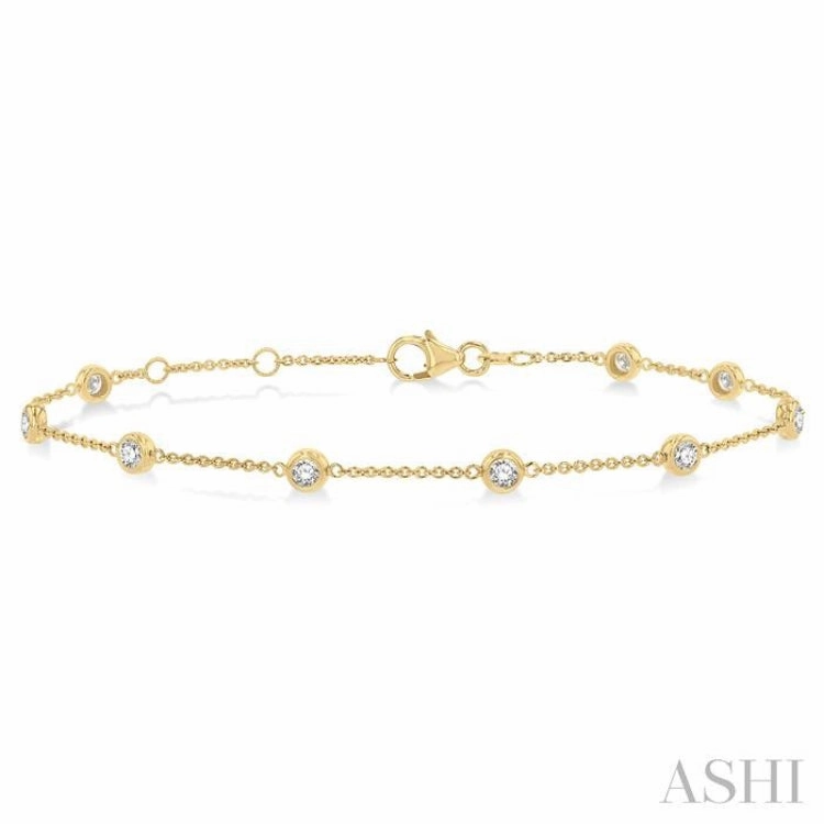 Trailblazing Idea 3/4 Ctw Circular Mount Round Cut Diamond Station Bracelet in 14K Yellow Gold