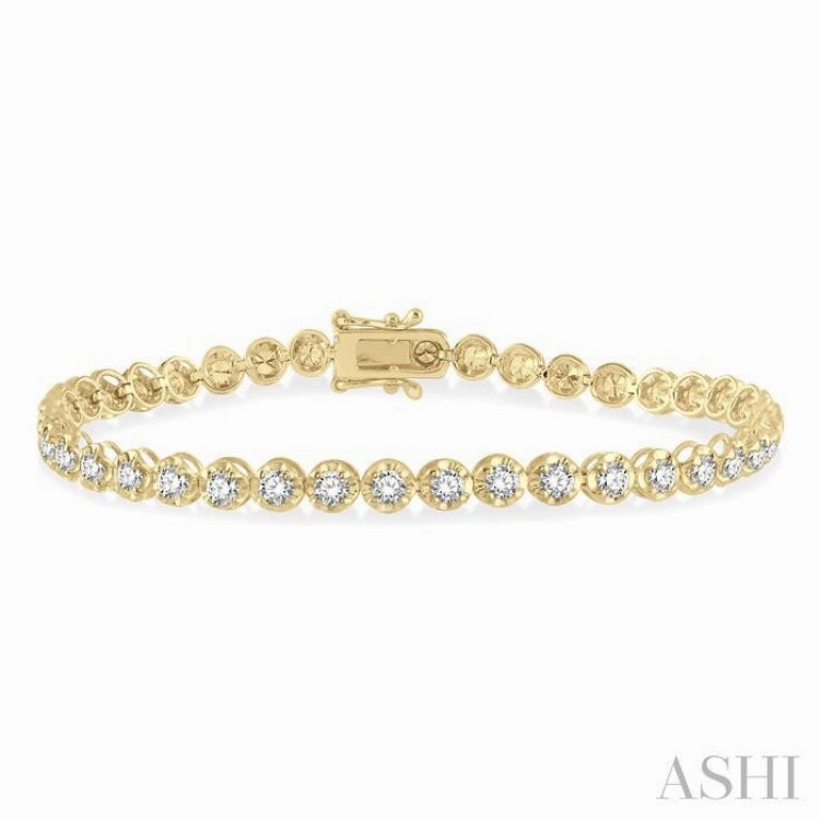 Conversation starter 3 Ctw Round Cut Diamond Illusion Tennis Bracelet in 14K Yellow Gold