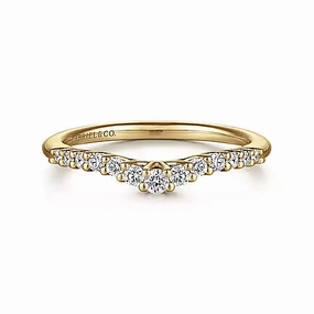 Curved 14K Yellow Gold Shared Prong Diamond Wedding Band Durable Article
