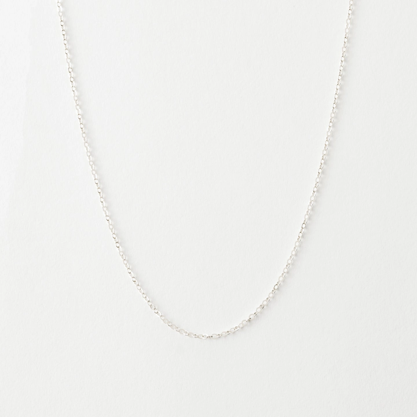 Social Piece Dainty Chain