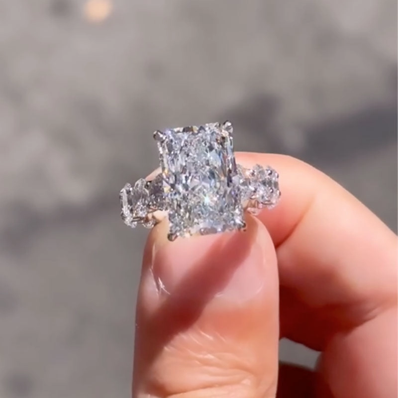 Modern Spark Louily Luxury Yellow Gold Crushed Ice Radiant Cut Engagement Ring