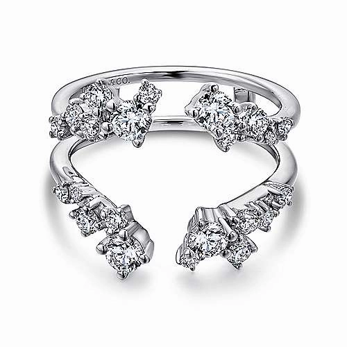 Chic Finish Prong Set Asymmetrical Constellation Diamond Wedding Band