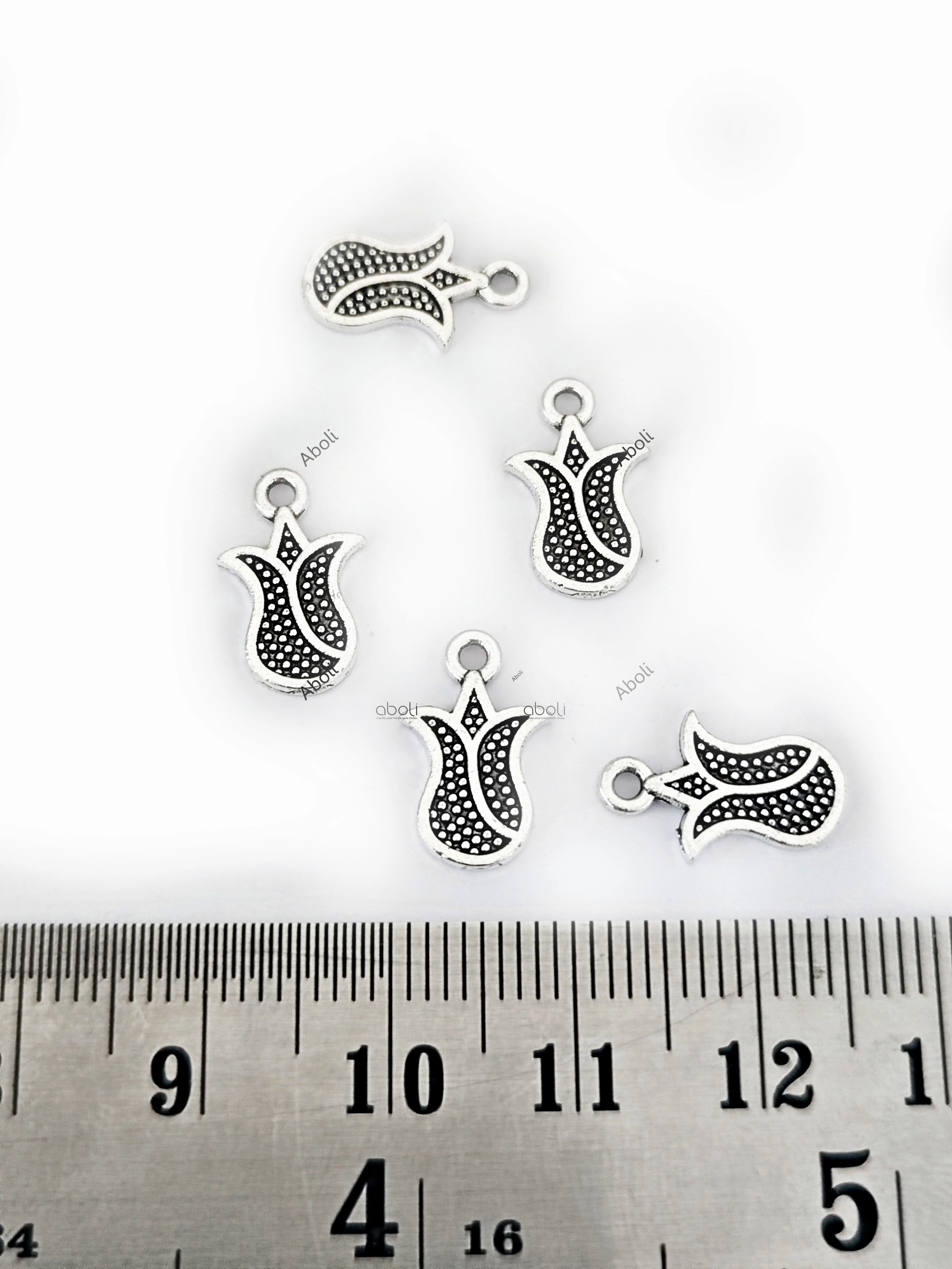 Silver tulip buds charm double sided flower bud charms tulips charms CHMS134 5 charms Seasonal Light