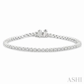 Contrasting Tones 2 Ctw Round Cut Diamond Tennis Bracelet in 14K White Gold