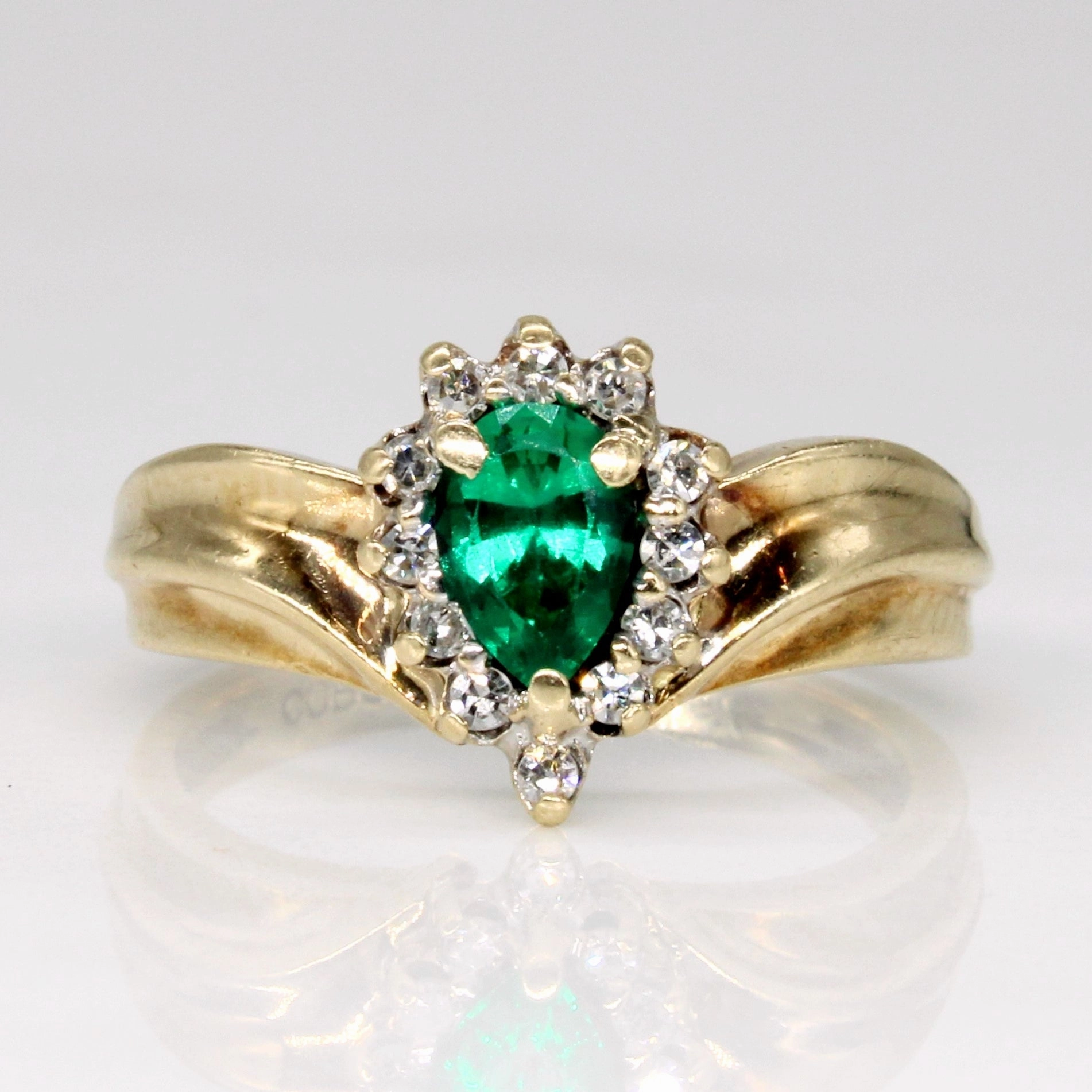 Synthetic Emerald & Diamond Chevron Ring | 0.38ct, 0.10ctw | SZ 5.5 | Chic Mood