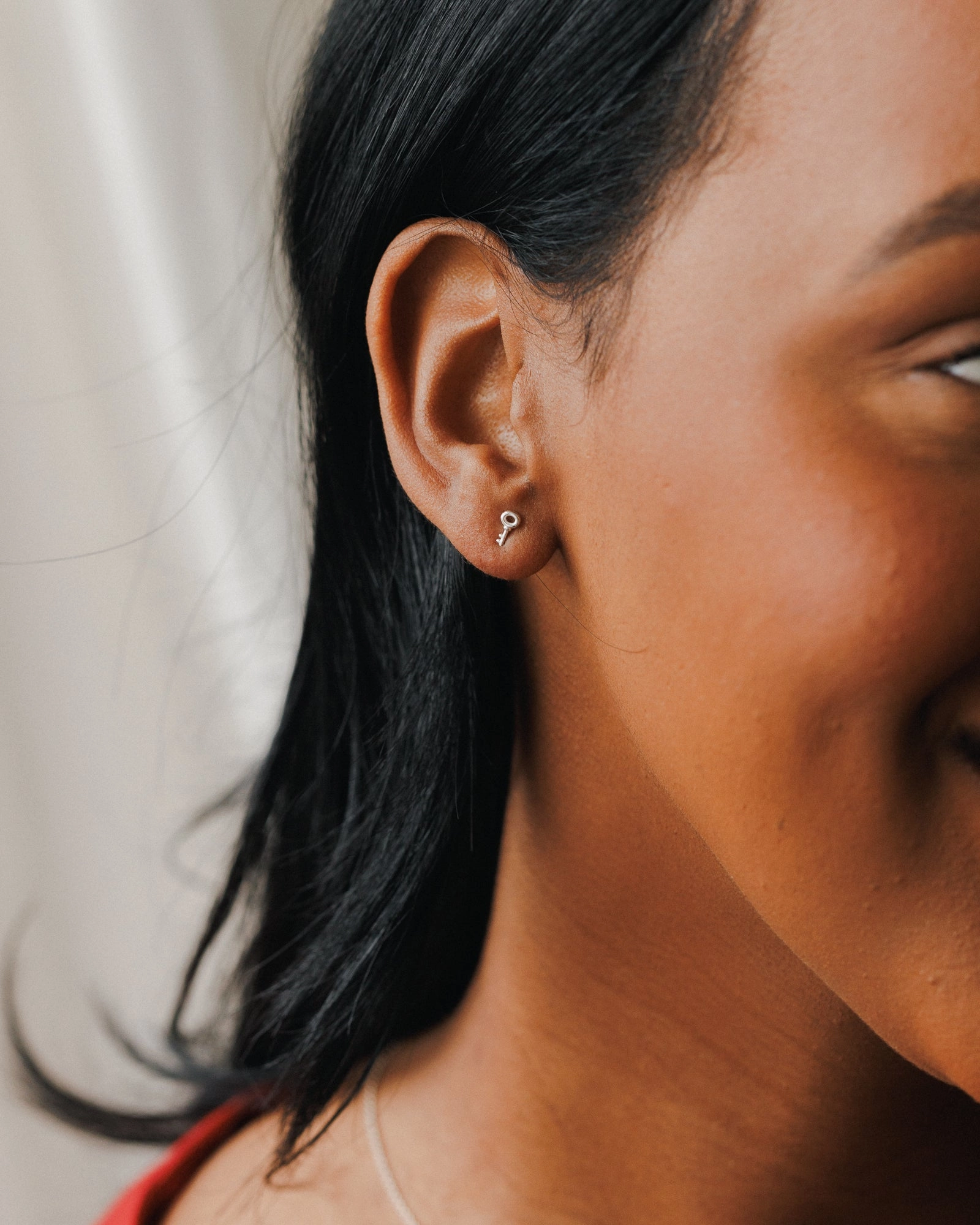 Stunning Product Sparkling Element Skeleton Key Studs