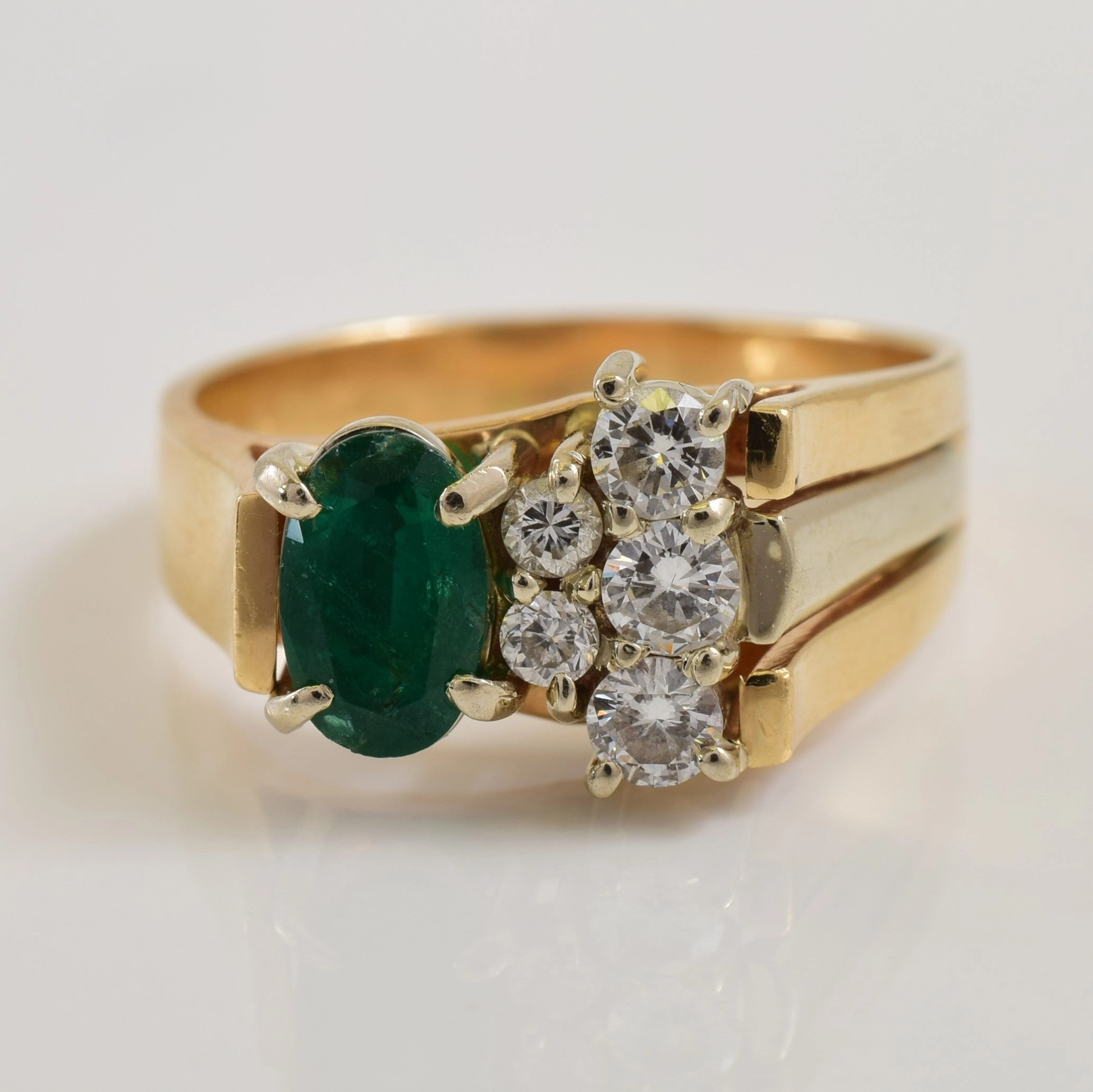 Charming appeal Emerald & Diamond Ring | 0.50ct, 0.30ctw | SZ 7.25 |