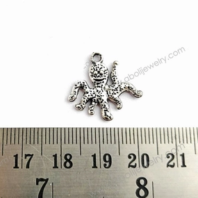 Charming Pieces Design Silver octopus charm ocean sea creature theme animal CHMS13 1 pc