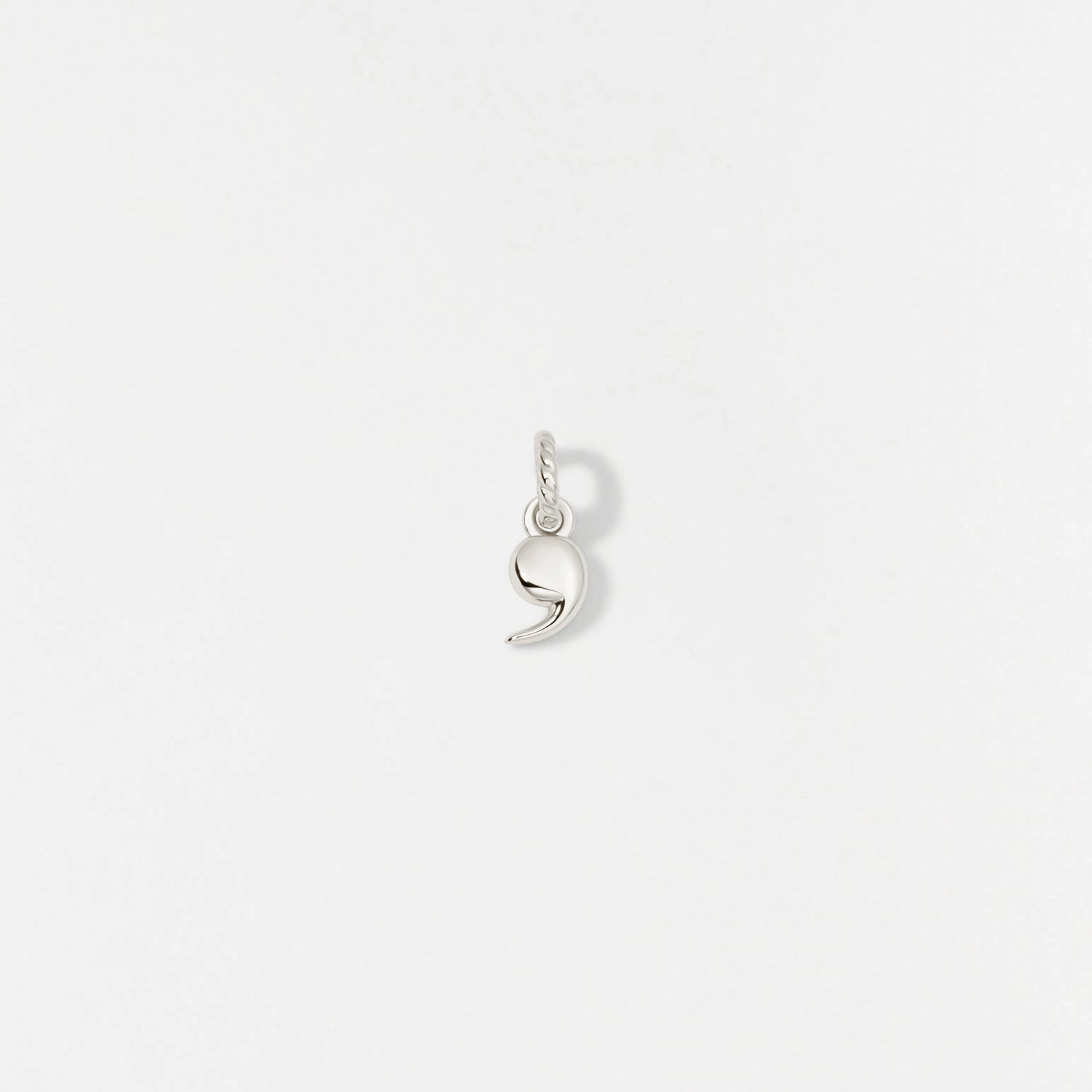 Comma Charm Bright Look