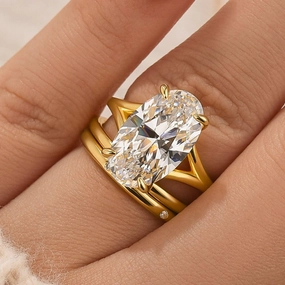 Light tone 3PC 5.0Ct Oval Cut Split Shank Wedding Ring Set With Two Simple Wedding Bands