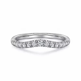 Curved 14K White Gold French Pave Diamond Wedding Band Pre Assembled Eternal Decoration