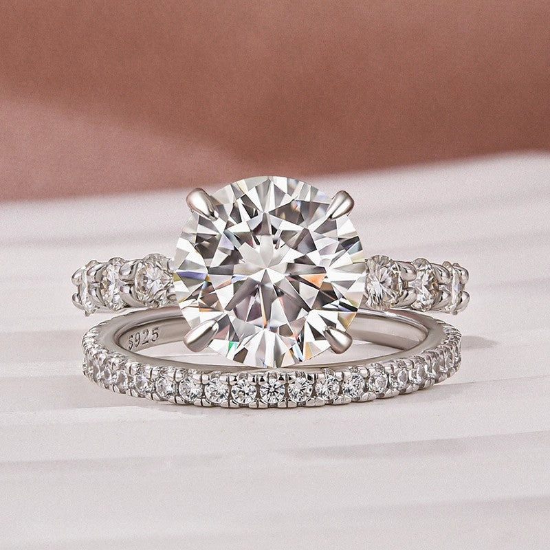 4.0Ct Round Cut White Gold Moissanite Diamond Wedding Ring Chic Evening