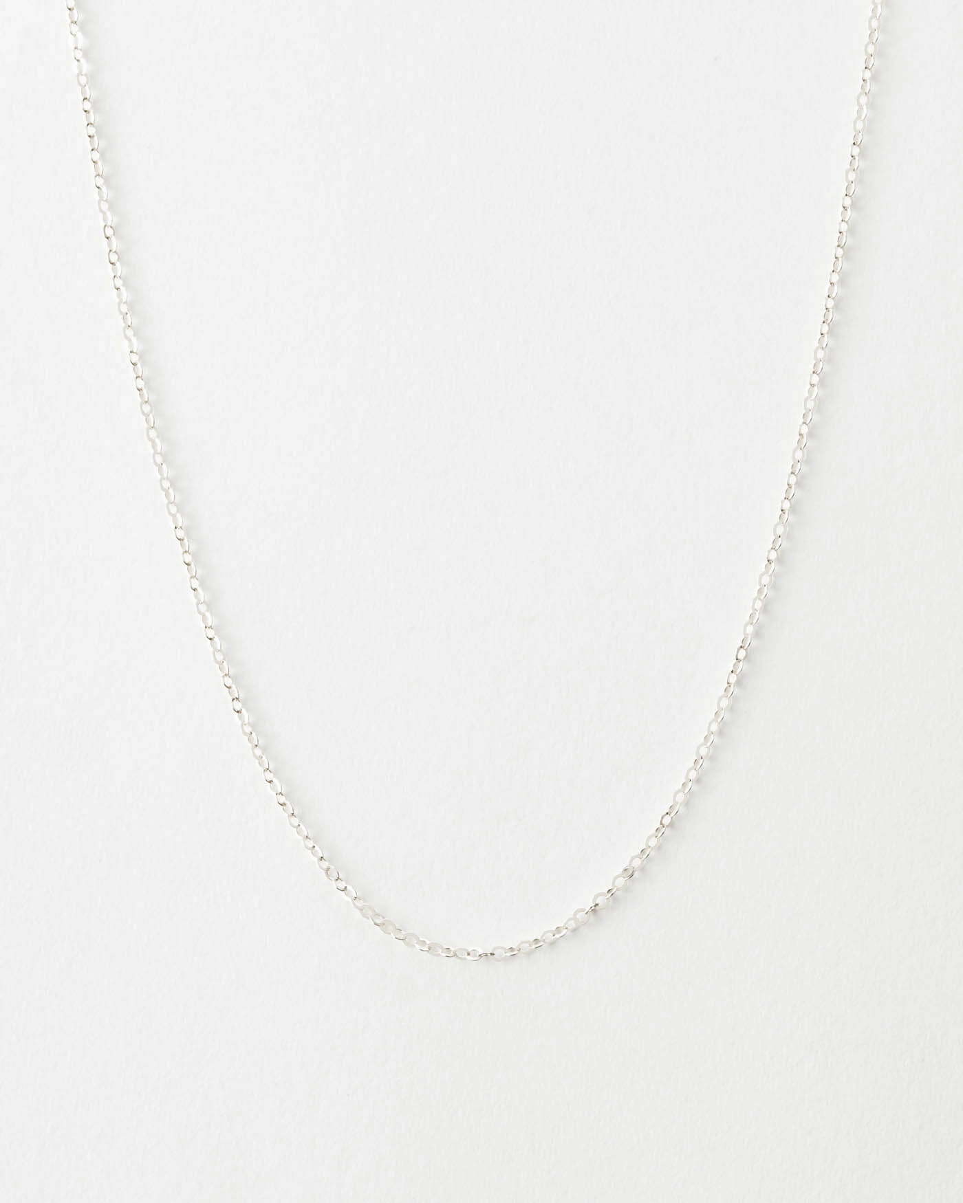Dainty Chain Modern feature