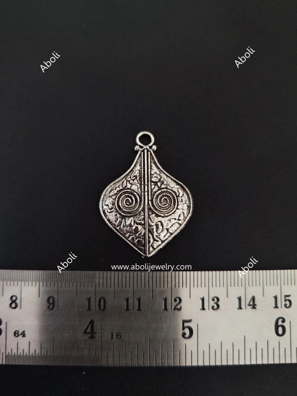 Oxidised silver tribal leaf pendant boho earrings findings SP55 Timeless Feature Shiny Features