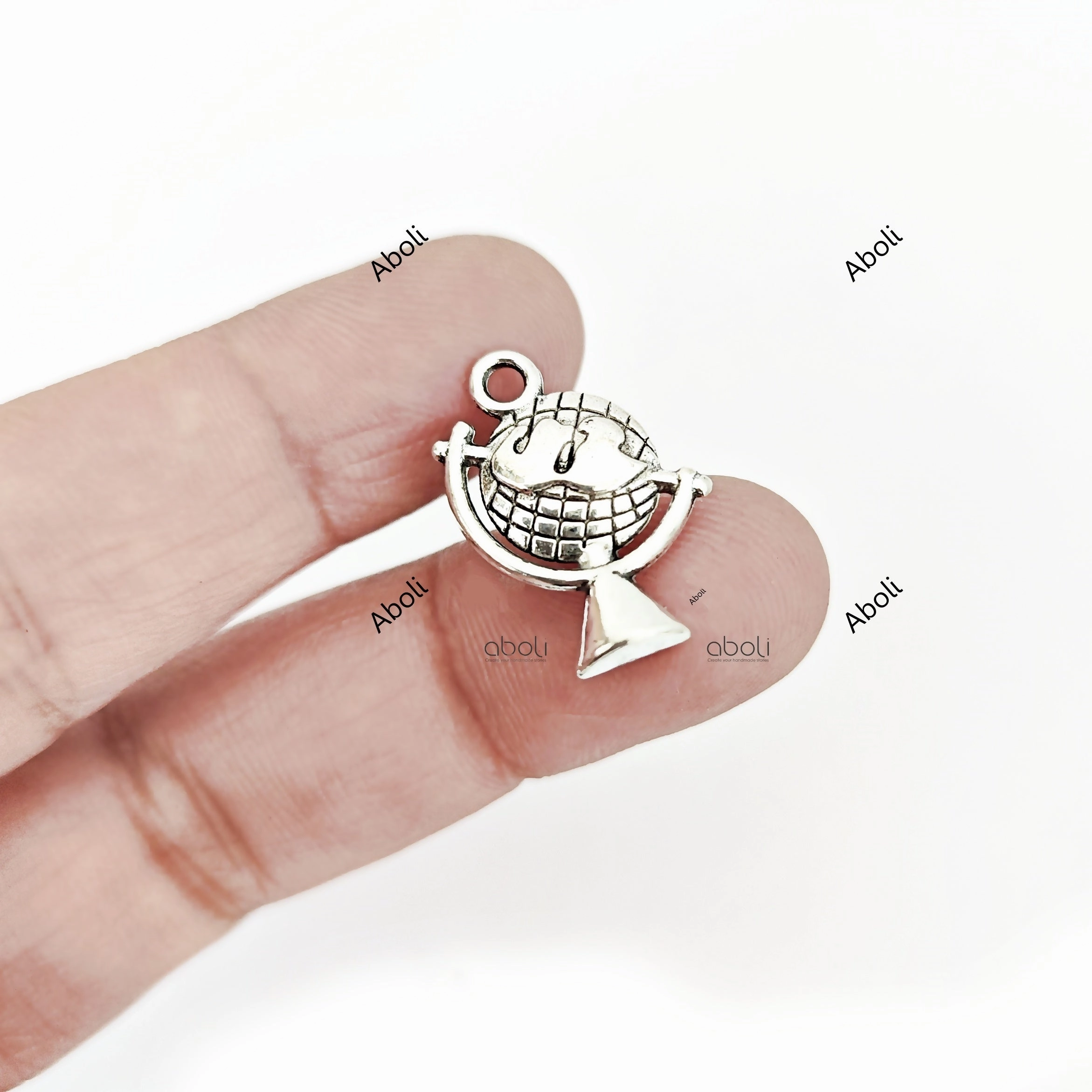 Silver earth globe charm world charm travel traveler planet theme CHMS103 1 charm Versatile Sparkle