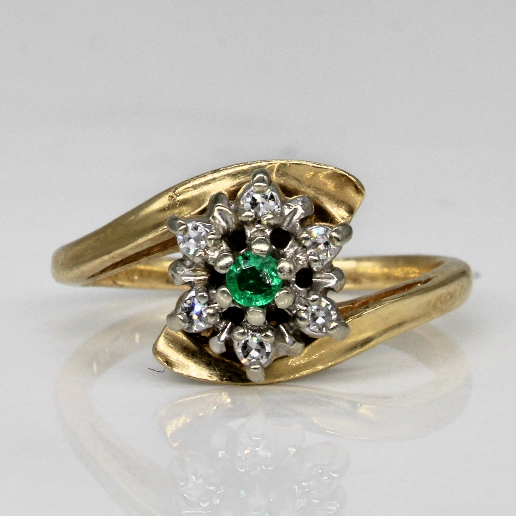 Diamond & Emerald High Set Ring | 0.04ctw, 0.03ct | SZ 5.5 | Modern Attire