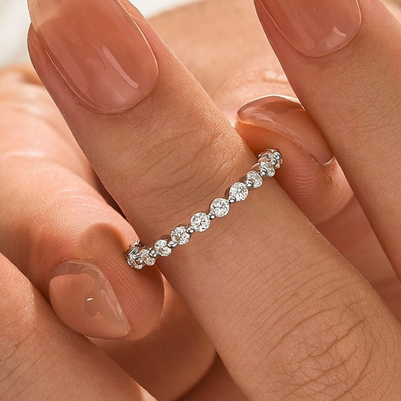 Moissanite 1.2 Ct Round Cut Yellow Gold Anniversary Ring Distinctive Touch Exclusive Edge