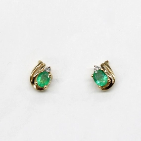 Polished Treasures Chic Choice Emerald & Diamond Stud Earrings | 0.50ctw | 0.04ctw |