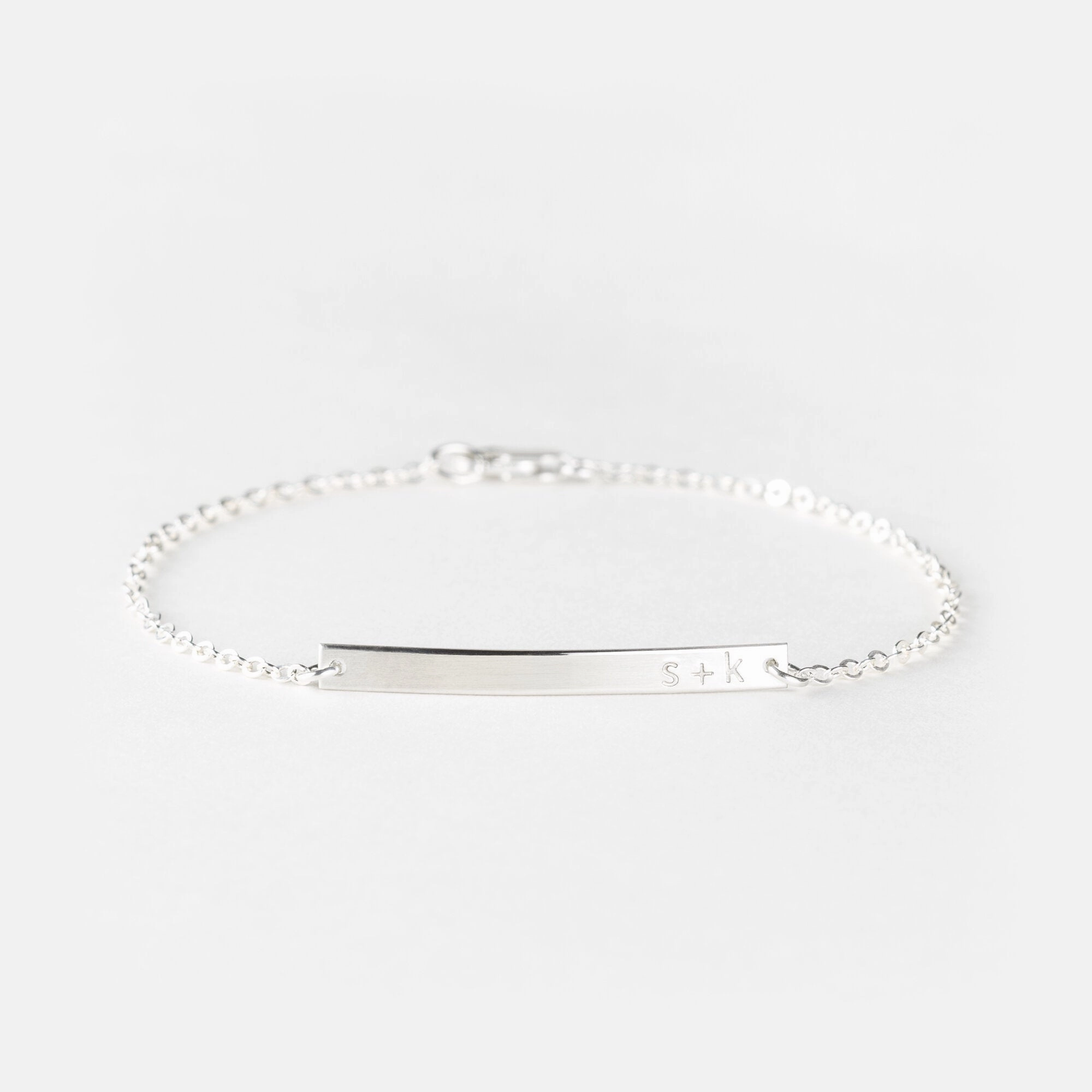 Ideal Complement Getty Bar Bracelet