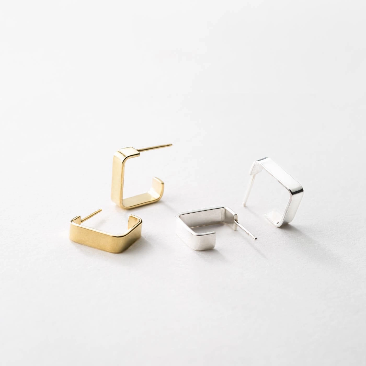 Eileen Hoops Attractive Embellishment