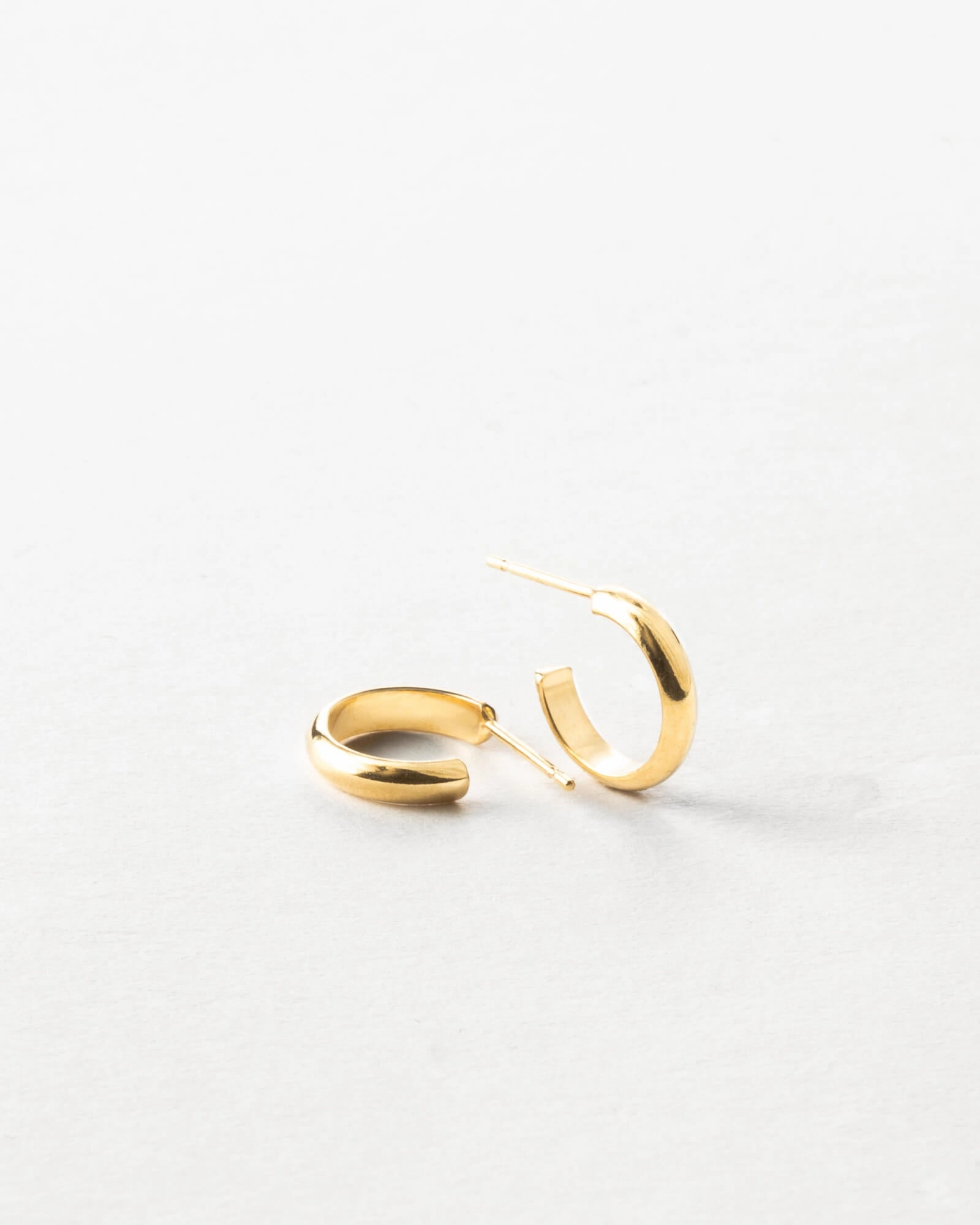 Elle Hoops Polished Embellishment