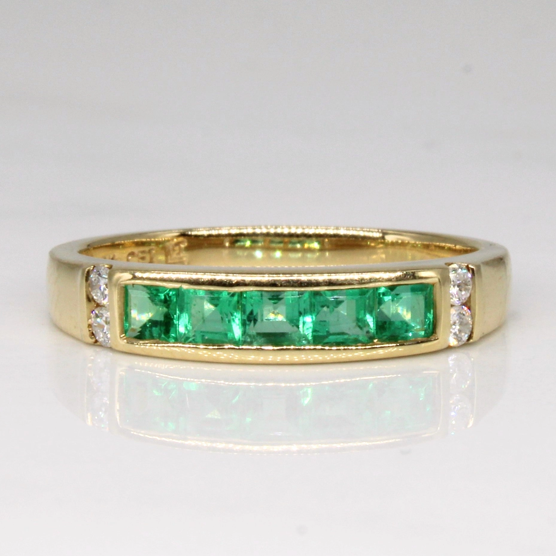 Emerald & Diamond Band | 0.50ctw, 0.06ctw | SZ 6.5 | Modern Snap
