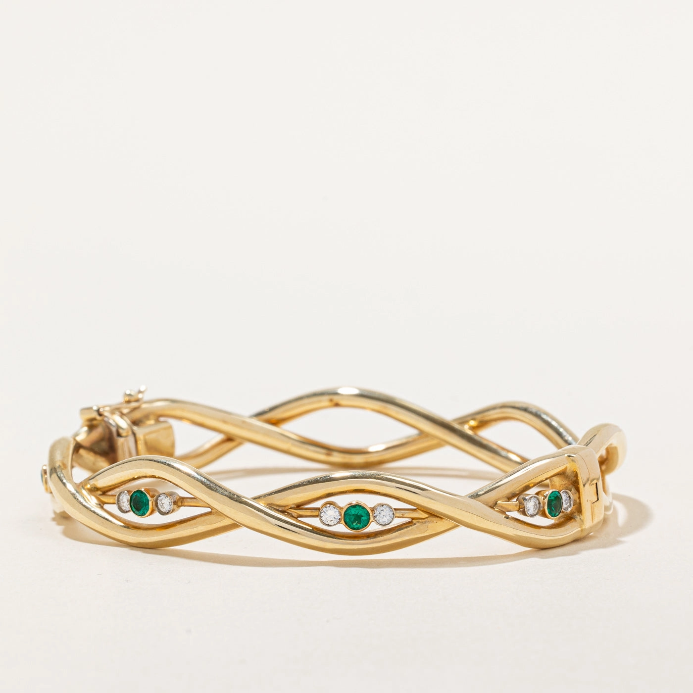 Ethereal Vibe Emerald & Diamond Bangle | 0.33ctw, 0.33ctw | 8" |