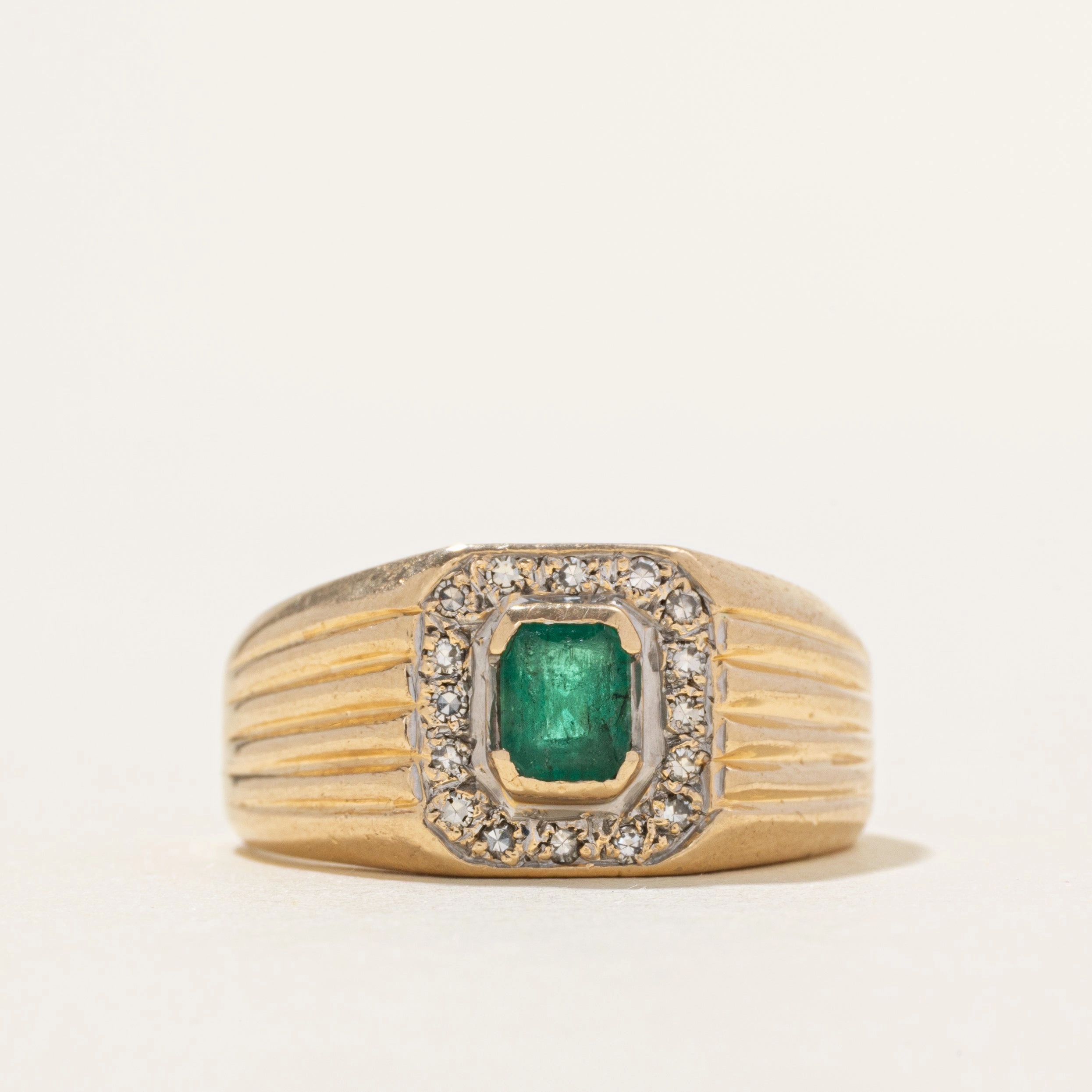 Emerald & Diamond Halo Grooved Ring | 0.52ct, 0.16ctw | SZ 10.5 Romantic Fashion