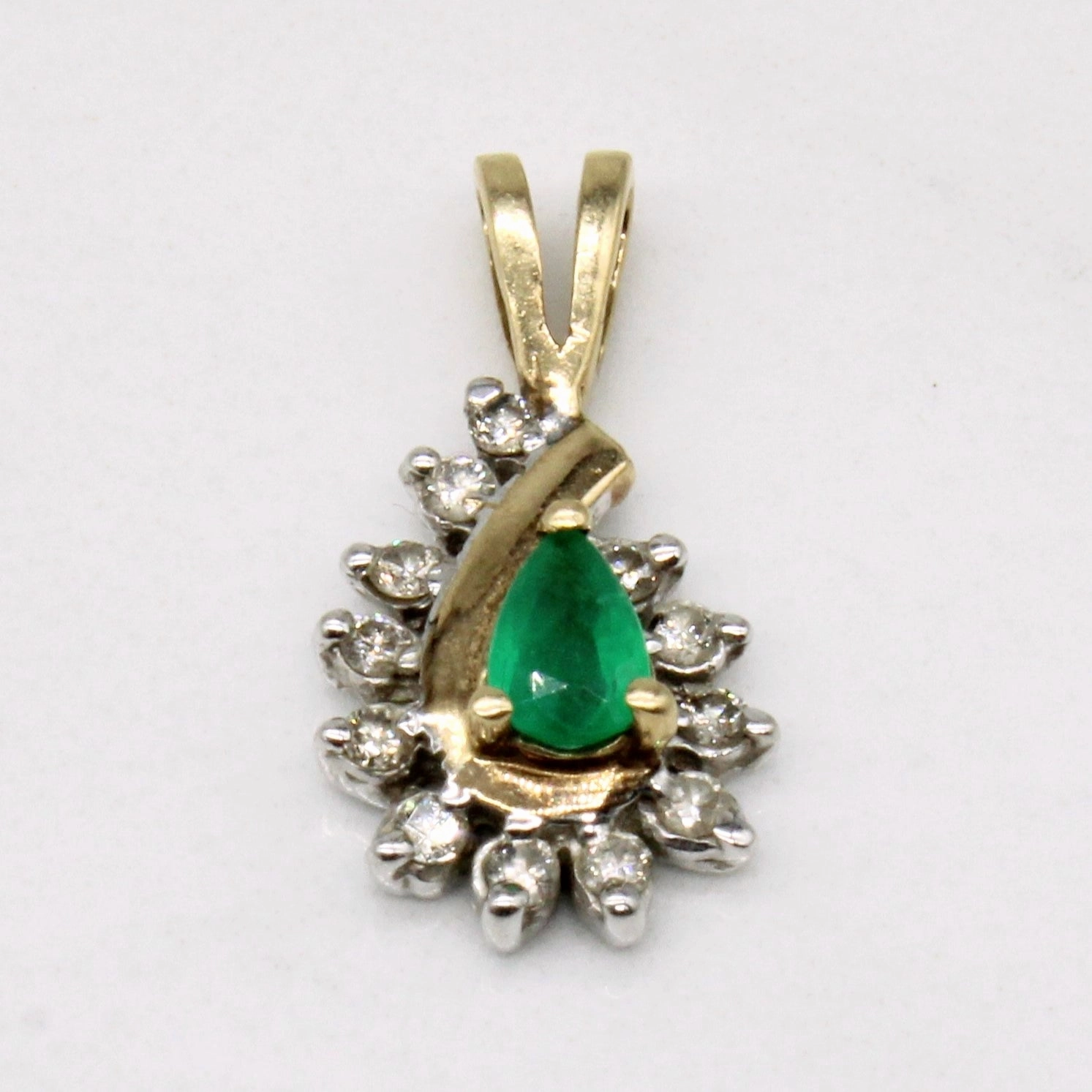 Gala Look All Style Emerald & Diamond Halo Pendant | 0.15ct, 0.12ctw |