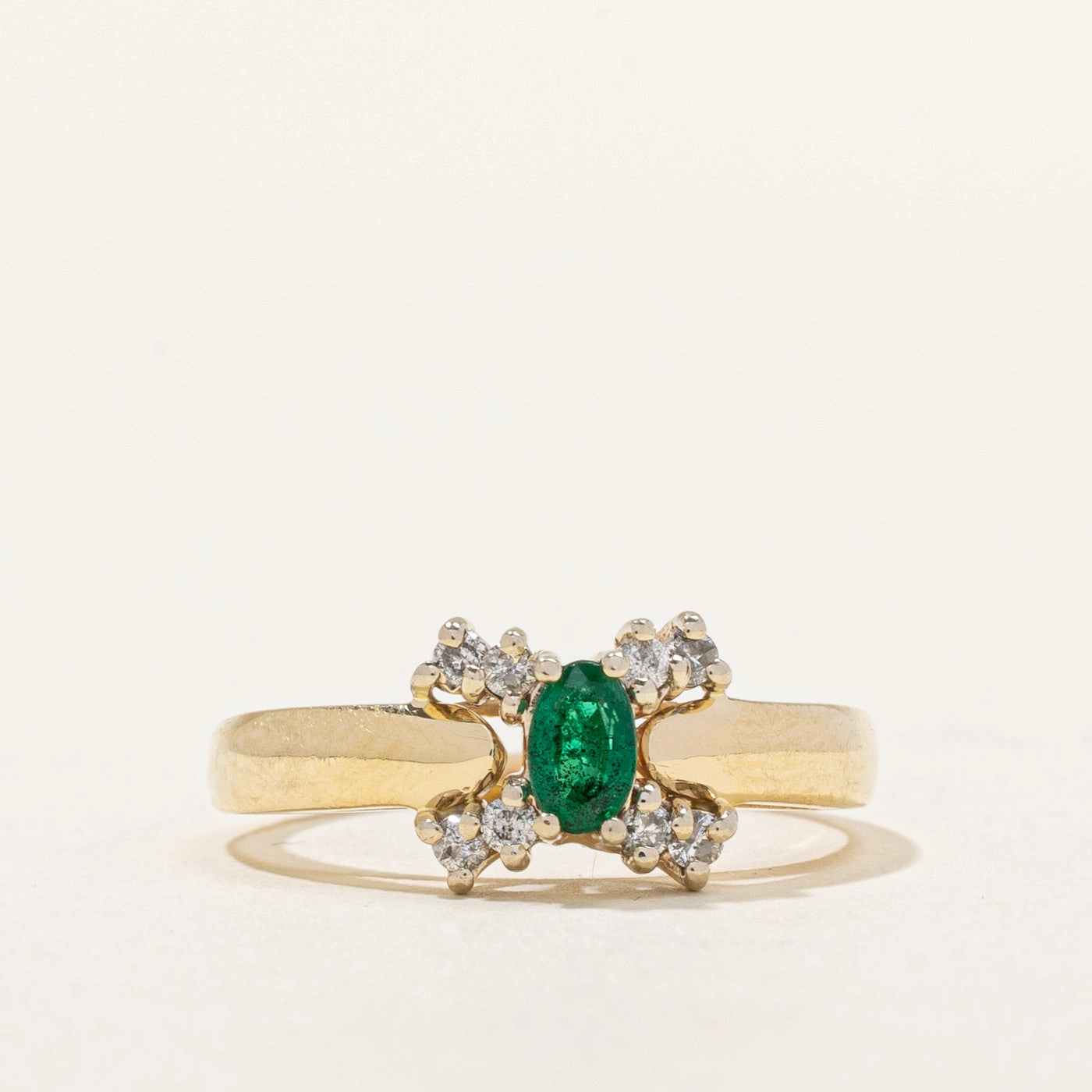 Emerald & Diamond Ring | 0.16ct, 0.08ctw | SZ 6.75 | Glamourous Piece