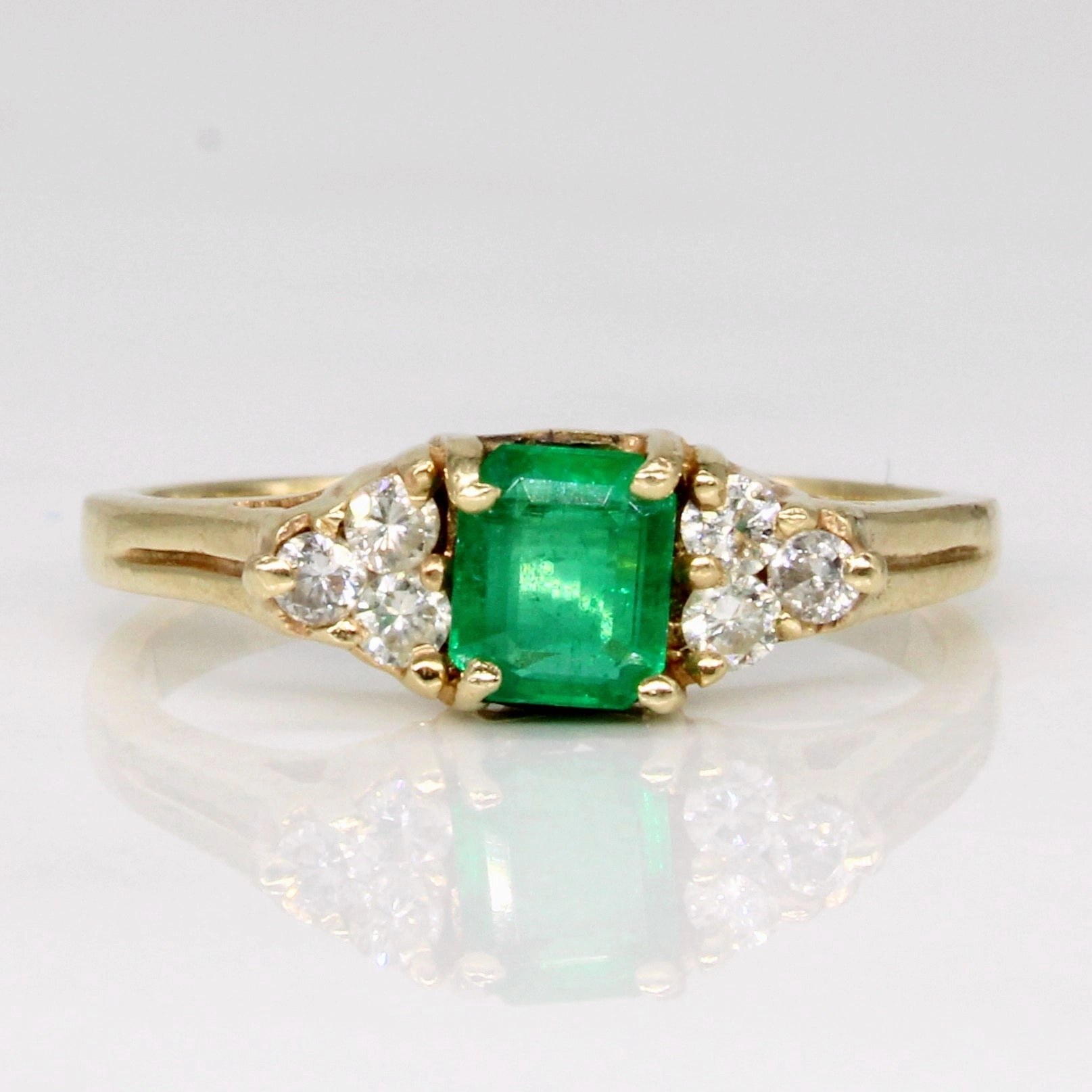 Emerald & Diamond Ring | 0.32ct, 0.15ctw | SZ 5 | Urban Favorite Artistic Creation