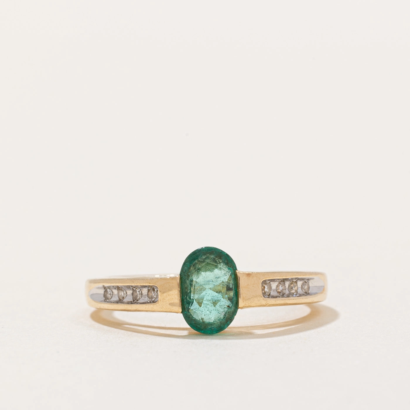 Sparkling finish Emerald & Diamond Ring | 0.57ct, 0.03ctw | SZ 6.5 |