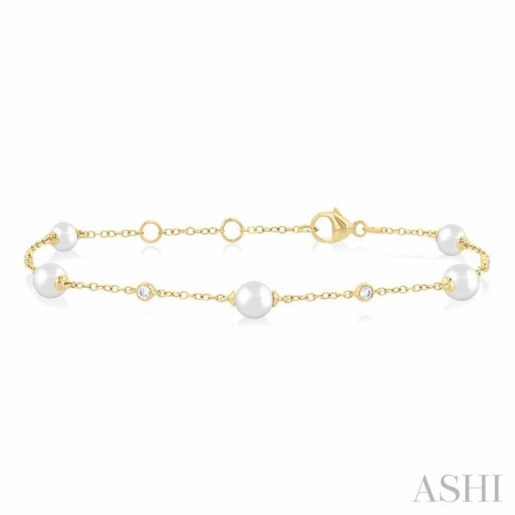 Made With Love 5 MM Round Shape Cultured Pearl and 1/6 Ctw Round Cut Diamond Fashion Station Bracelet in 14K Yellow Gold