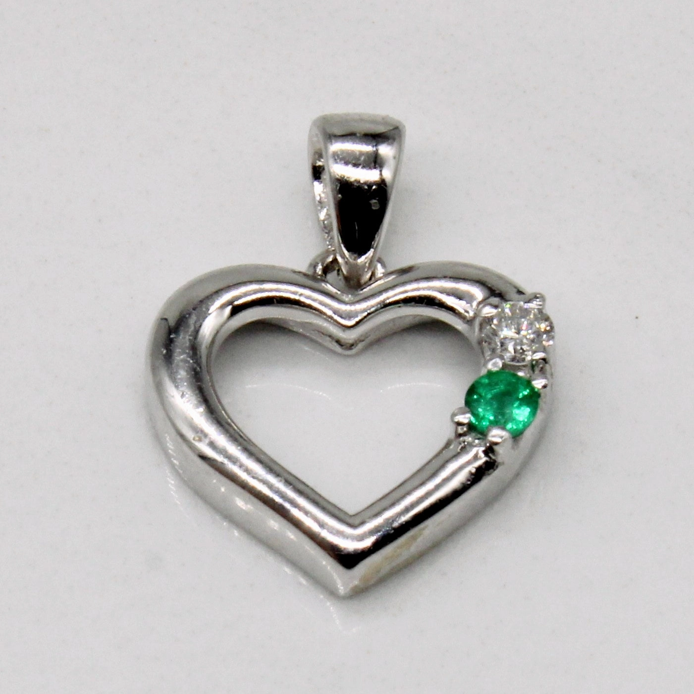 Emerald & Diamond Heart Pendant | 0.03ct, 0.03ct | Luxury Vibe