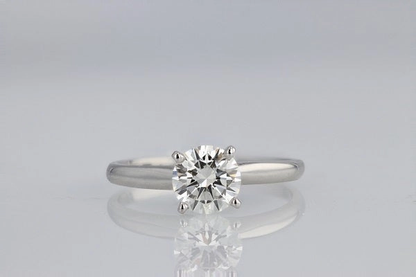 high-end design Lab Grown Round Solitaire Diamond Engagement Ring