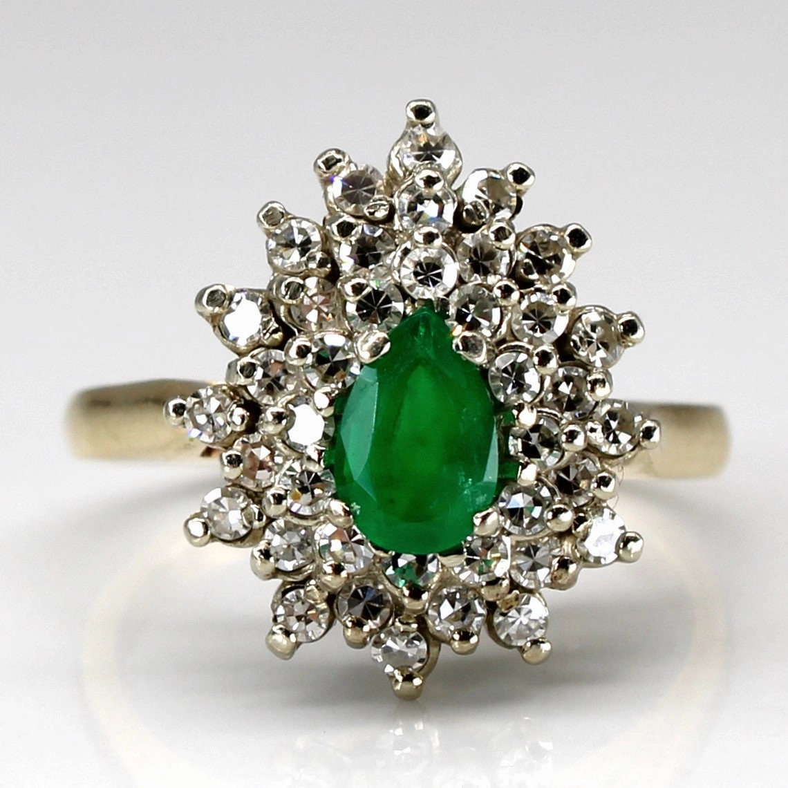 Cool Texture Cluster Diamond & Emerald Cocktail Ring | 0.60ctw | 0.38ct | SZ 7.5 |