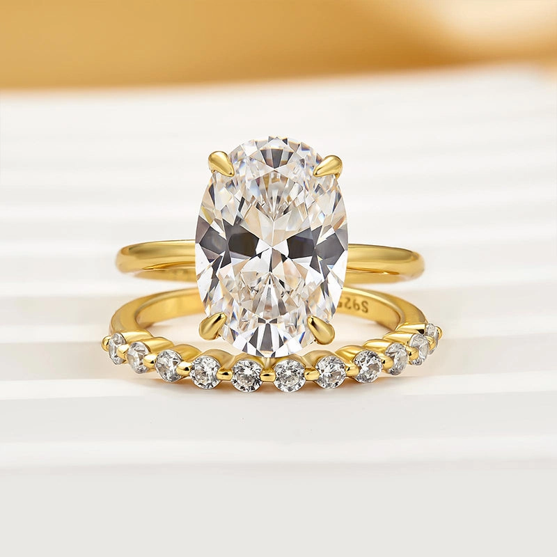 Louily Classic Yellow Gold Oval Cut Wedding Ring Set With Round Cut Wedding Band Textured Feature Elegant Edge