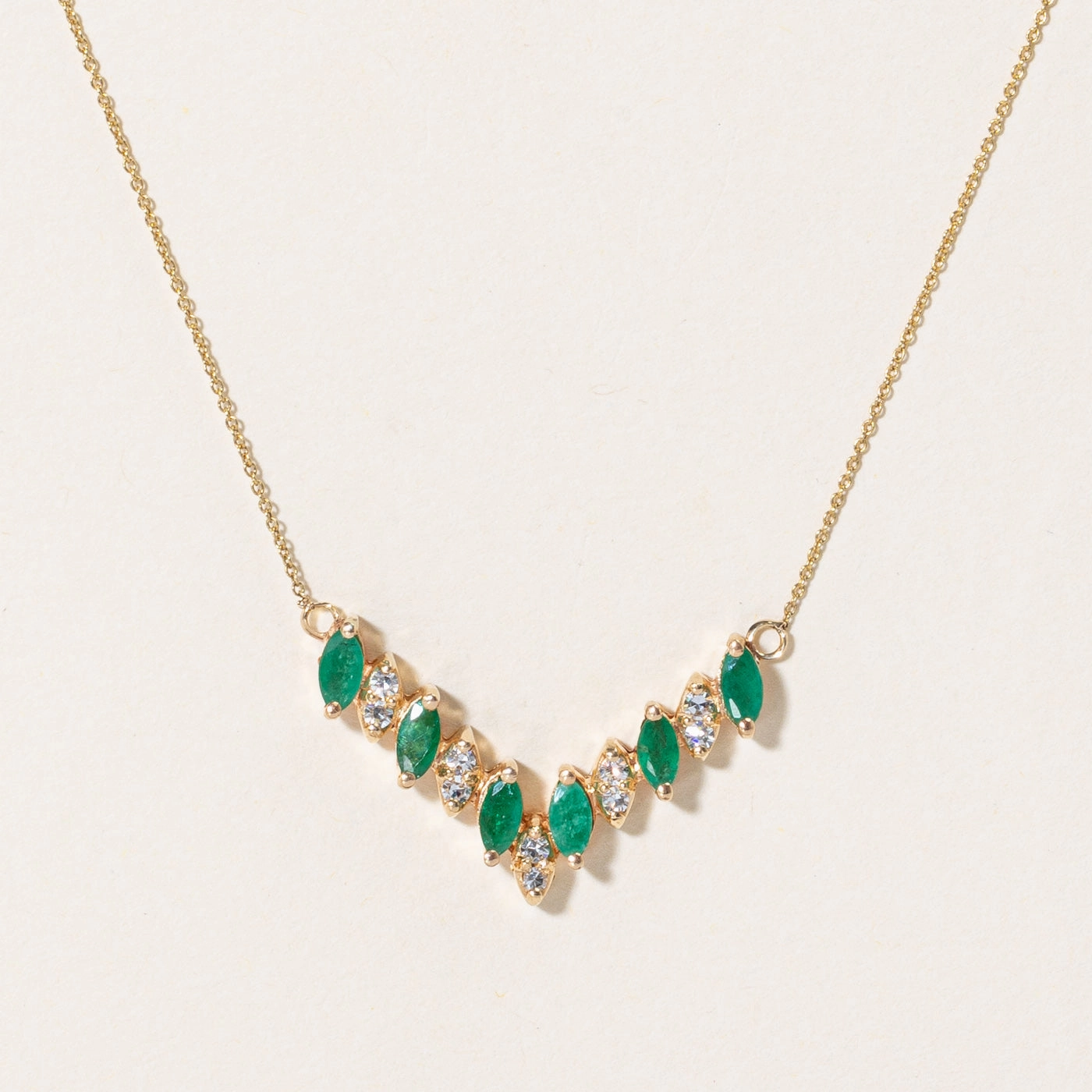 Polished Surface soft look Emerald & Diamond Pendant Necklace | 0.51ctw, 0.20ctw | 17" |