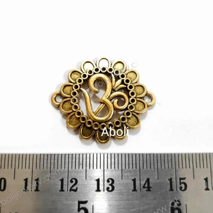 Golden Aum connector Charm Circular connector charm Om charm CHMG74 Soft Glimmer Casual Touch
