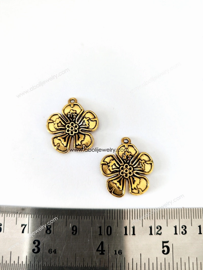 Golden Charm flower charm flower pendant CHMG121 2 charms Unique Craft Minimal Sparkle