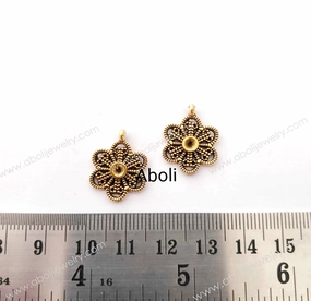 Elegant Feel Perfect Sparkle Golden flower Charm filigree dangle CHMG98 2 charms