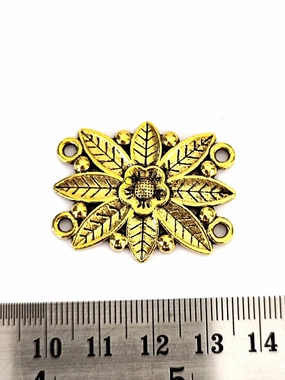 Modern Accessories Golden pendant connector flower leaves motif rectangular pendant GP45