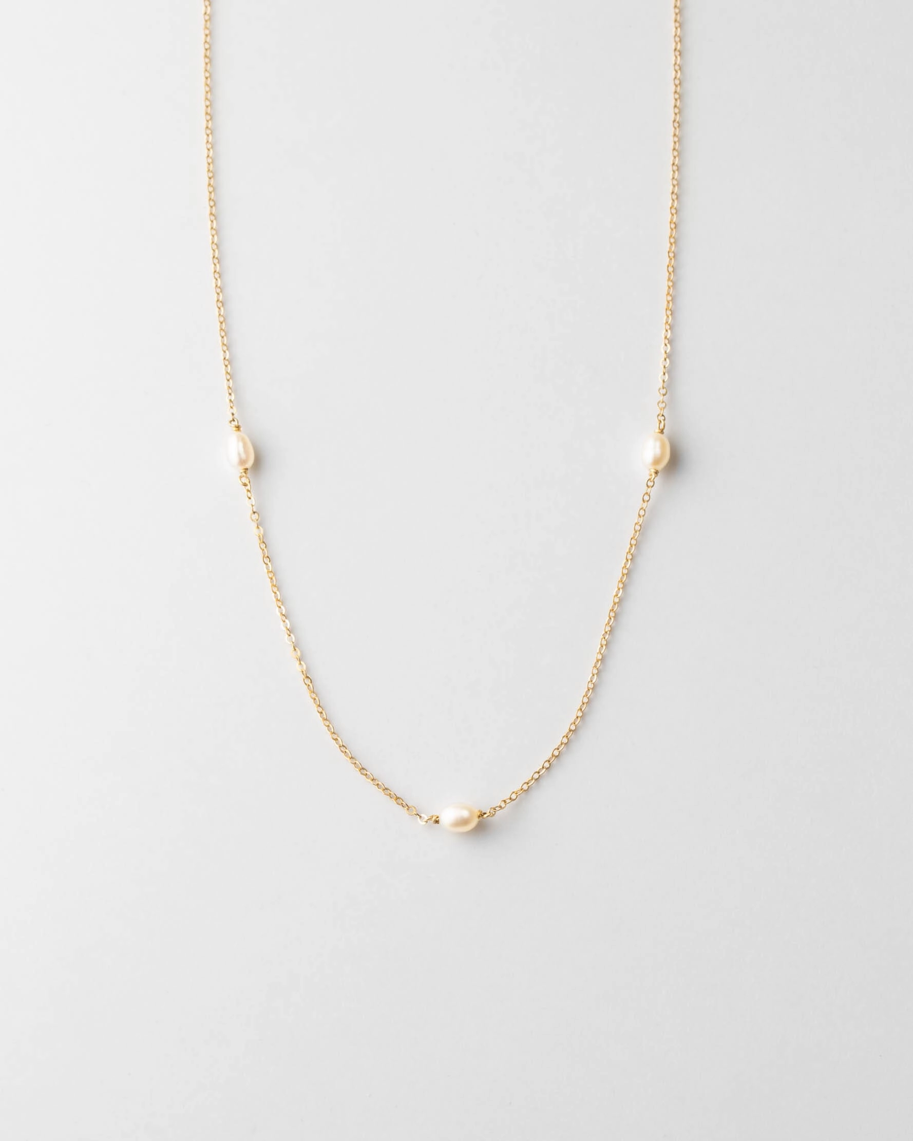 Trinity Pearl Necklace Sleek Highlight Mother Gift