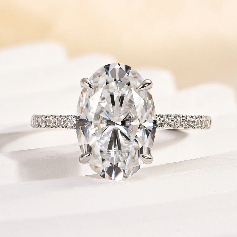 Louily Moissanite 4.0 Carat Oval Cut Engagement Ring Favorite Accent Crisp Accent