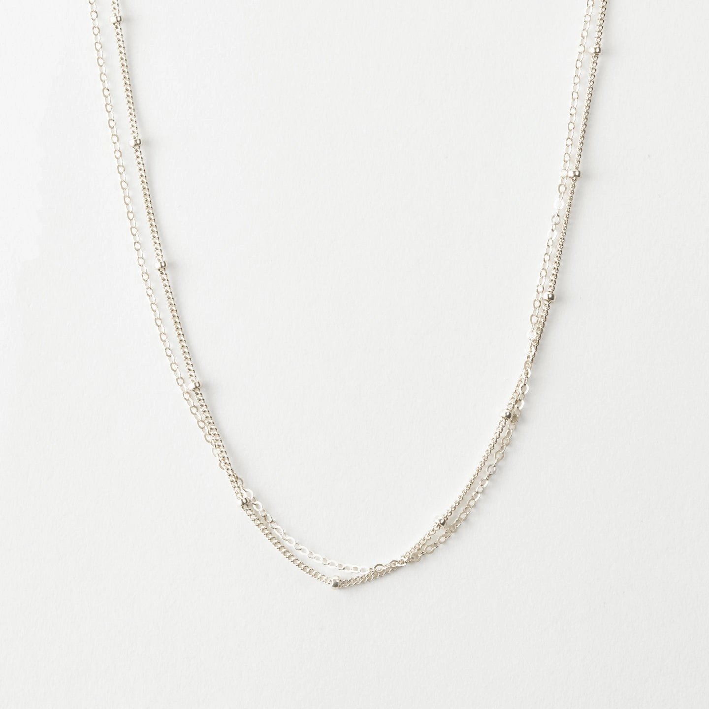 night look for youth Hannah Necklace